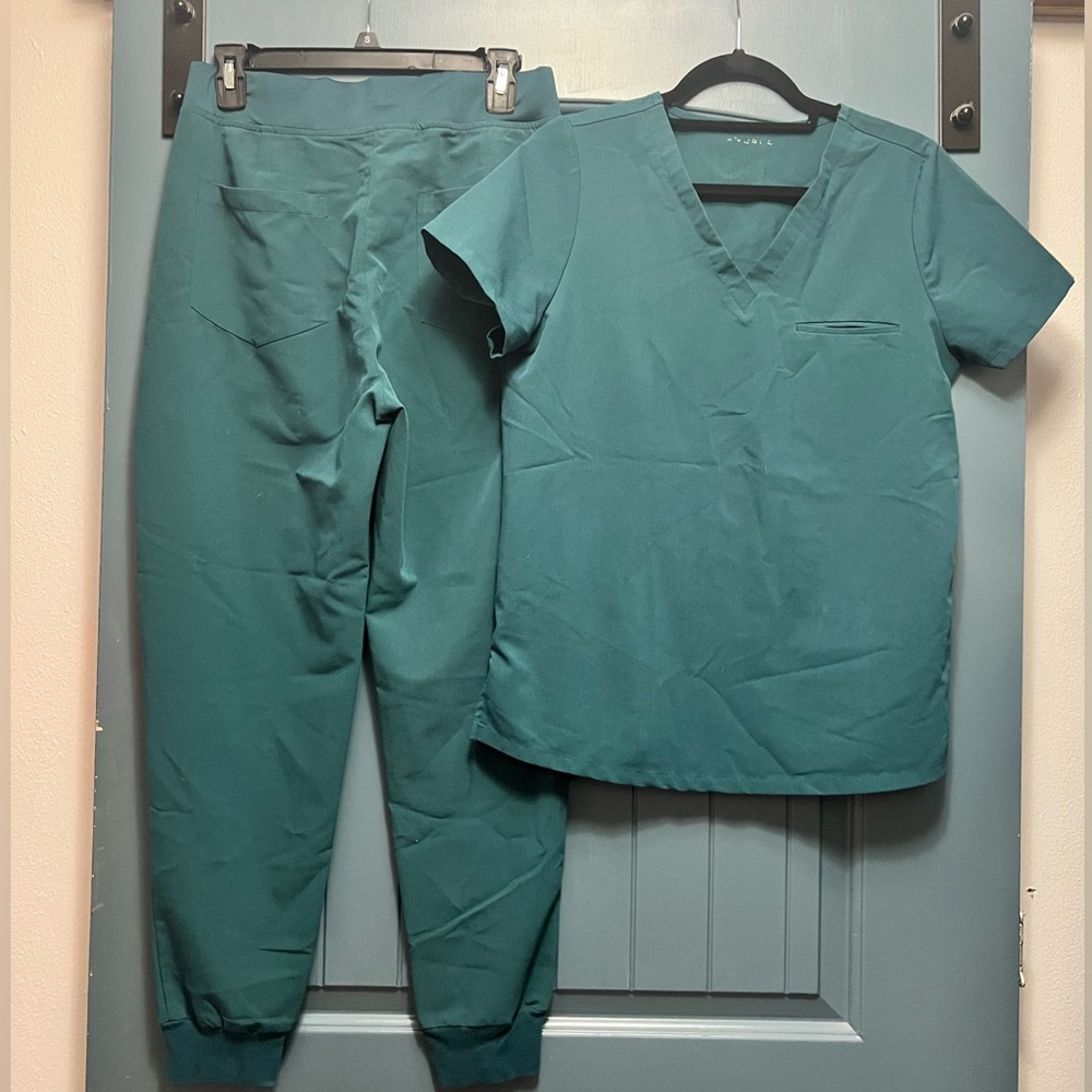 MANDALA SCRUBS